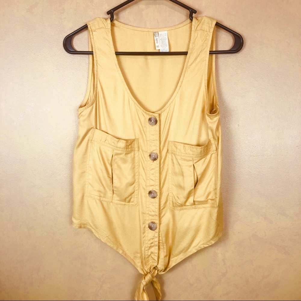 Women’s blouse, brand by Japna, size XS